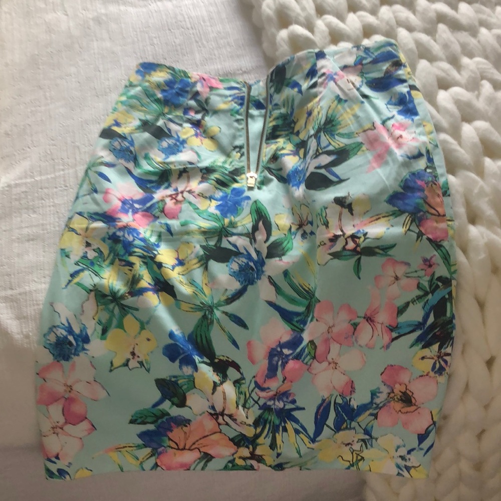 Mint floral mini skirt